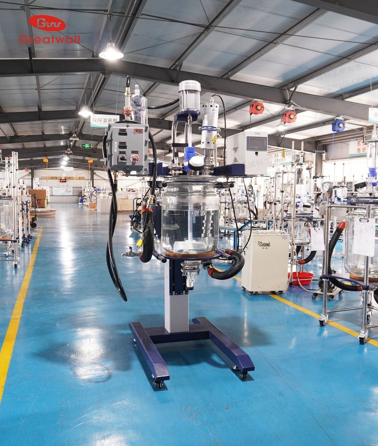 技術(shù)賦能：超聲波振動(dòng)棒助玻璃反應(yīng)釜升級(jí)多元場(chǎng)景合成平臺(tái)